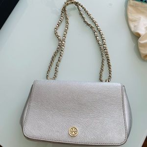 Gorgeous silver Tory Burch shoulder/crossbody purse